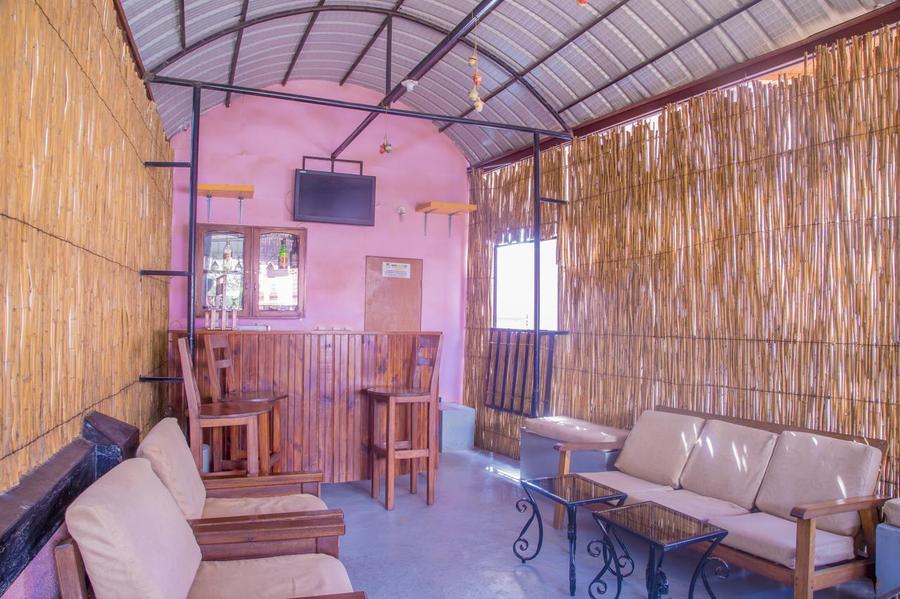Radius Guest Flats Bed & Breakfast Kigali Bagian luar foto